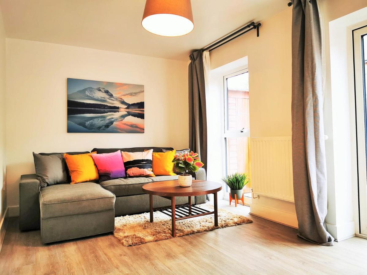 Lovely Holiday Home In Birmingham City Center 3 Bedrooms House By Hf Group Екстериор снимка